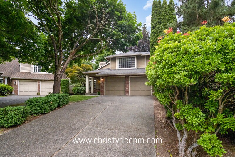 Primary Photo - 25437 SE 42nd St