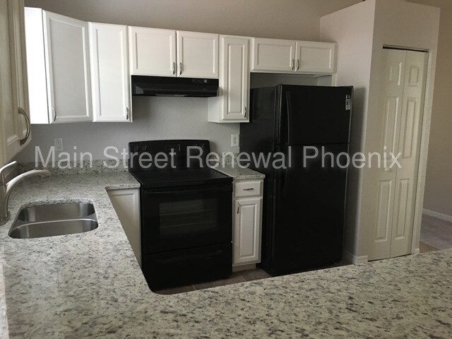 Building Photo - 3145 23rd Ave N