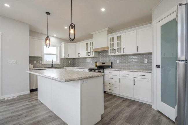 Building Photo - 31 Vista Ln