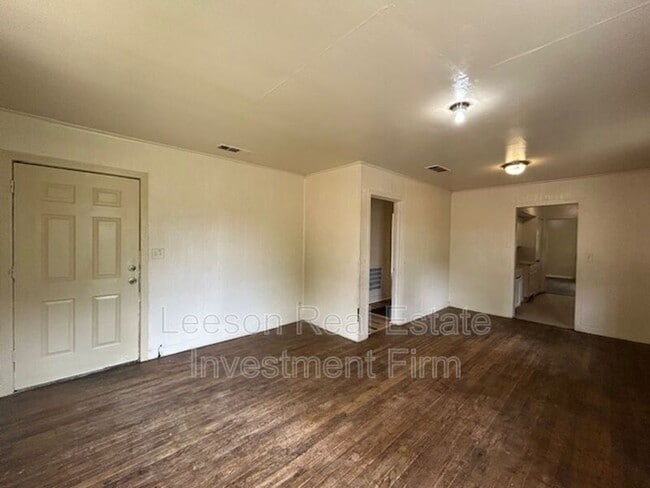 Foto del edificio - 2551 Claiborne Ave