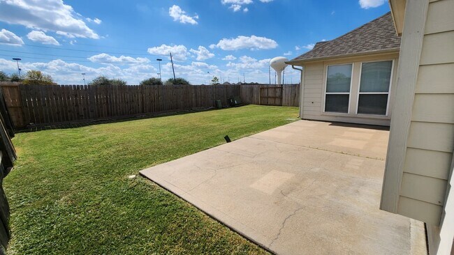 Foto del edificio - 14119 Fox Creek Park Dr