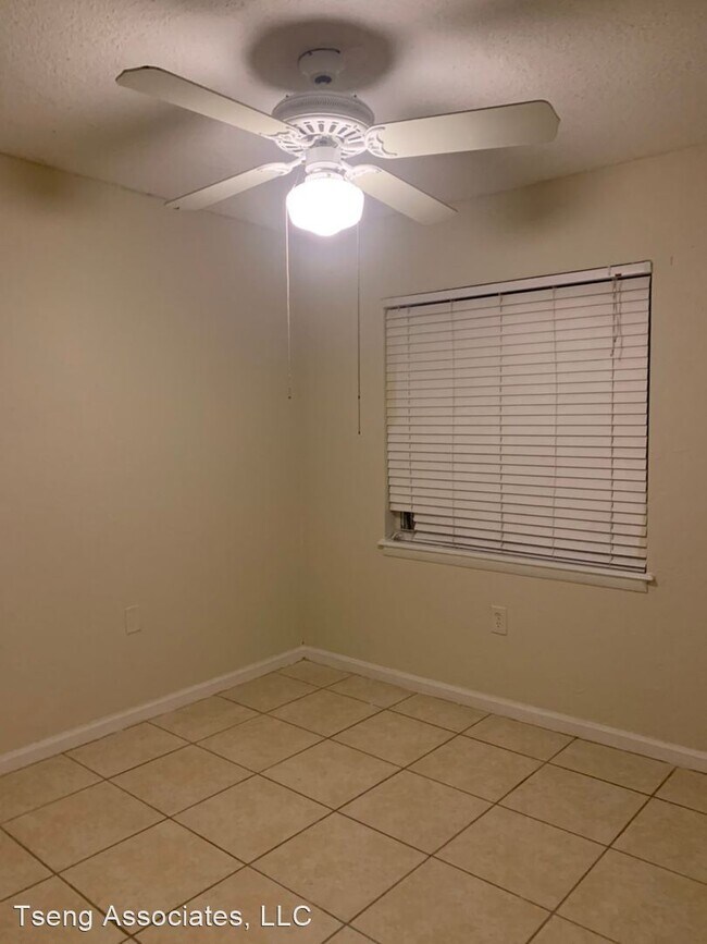 Foto del edificio - 4 br, 2 bath House - 10011 N. Lantana Ave.