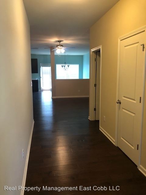Building Photo - 3337 Blue Springs Walk
