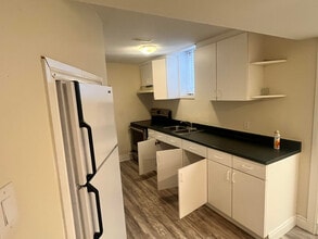 Building Photo - 27 Masi Crt