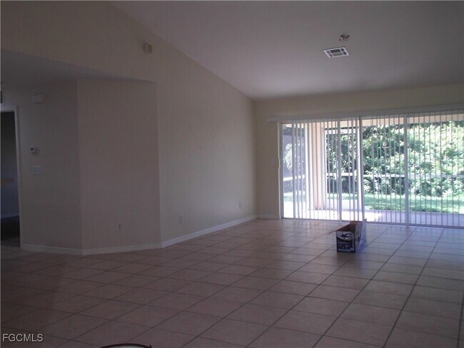 Foto del edificio - 3223 51st St W