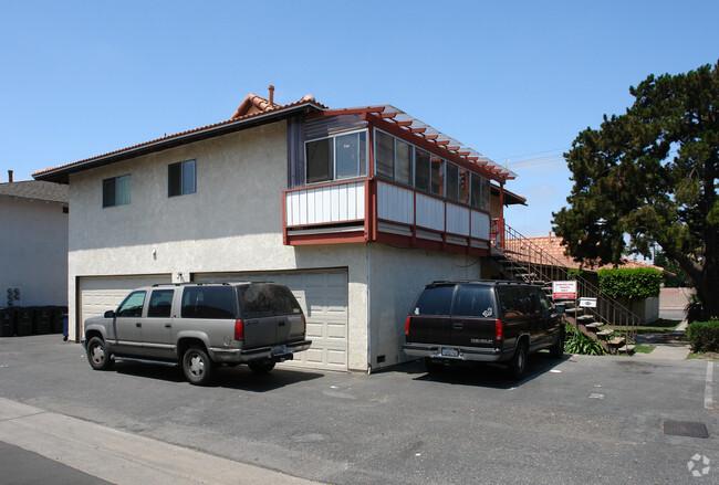 Building Photo - 16692 Goldenwest St