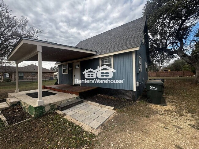 Foto del edificio - 406 S Main St