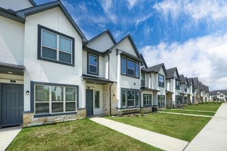 Building Photo - 346 Buck Ridge Dr