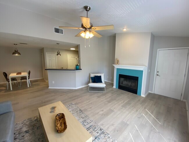 Fireplace and cathedral ceiling - 125 Ponte Vedra Colony Cir