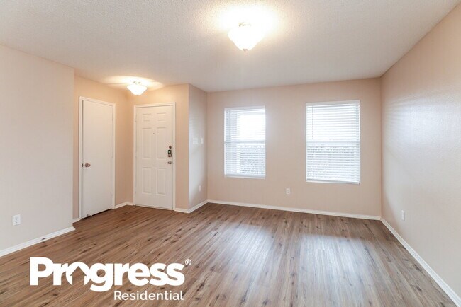 Foto del edificio - 317 Blairwood Dr