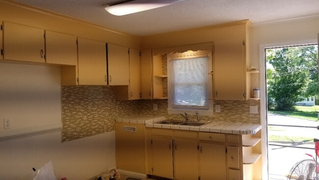 Foto del edificio - 301 Culbreth Ave