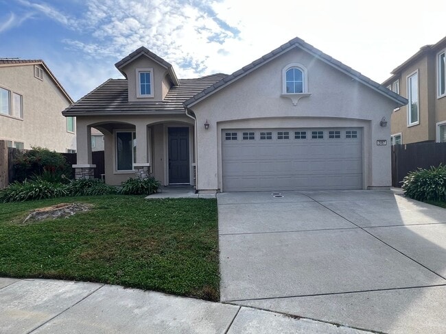 Photo - West Sacramento Gem with 3 Bedrooms & 2 Ba... House