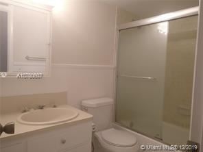 Foto del edificio - Studio, 1 bath  - 1470 NE 125th Ter Apt 603