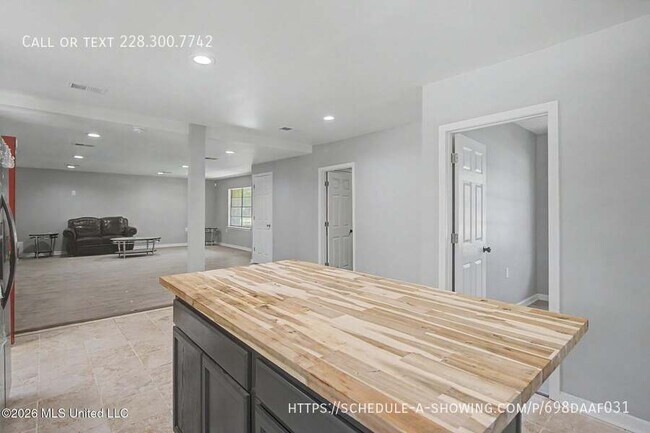 Foto del edificio - 9424 Daisy Vestry Rd