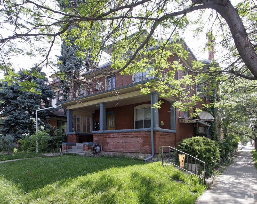 Primary Photo - 1300 Josephine St