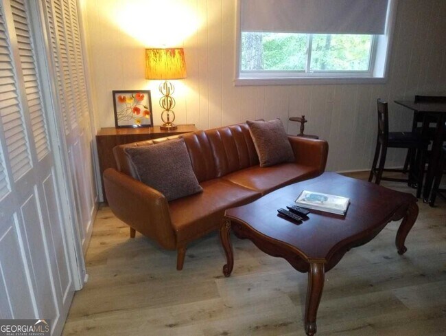 Foto del edificio - 1224 Poplar Grove Dr NE