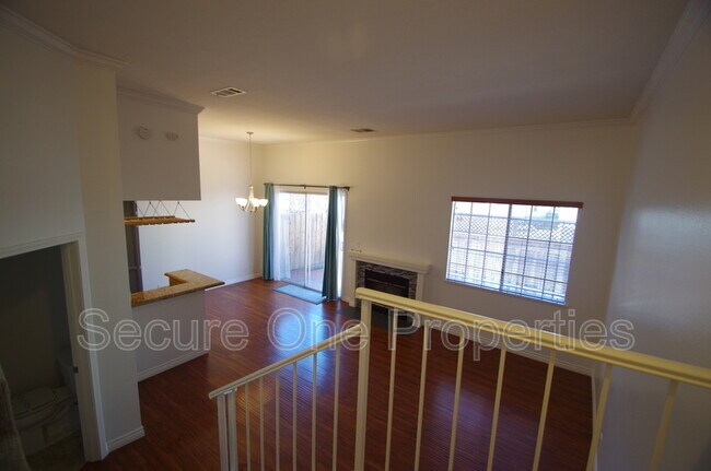 Foto del edificio - 235 Hill Ranch Dr