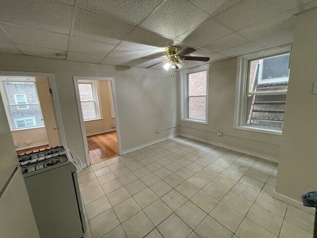 Building Photo - 68 N Margin St