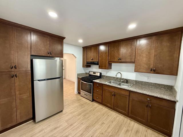 Foto principal - 220 S 35th St