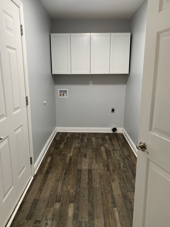 Foto del edificio - 2448 Stonebridge Ln