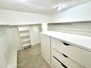 Building Photo - 307 Whitecap Dr