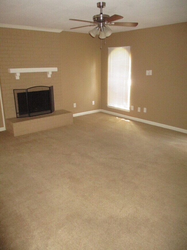 Foto del edificio - 4935 Quailgate Dr