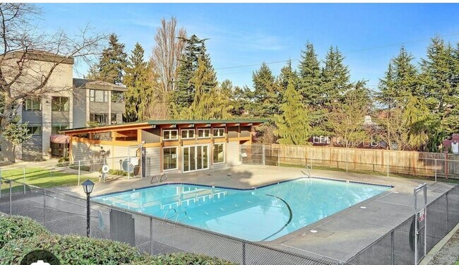 Foto del edificio - 7001 Sand Point Way NE