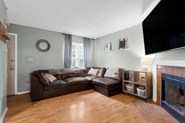 Foto del edificio - 1657 Park Place Dr