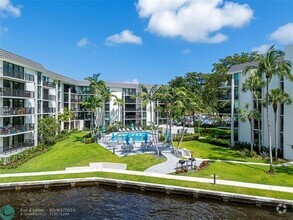 Building Photo - 1201 River Reach Dr