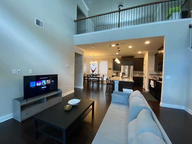 Living area! - 3240 E Whitestone Blvd