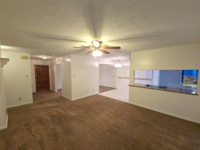 Foto del edificio - 1206 Crescent Blvd