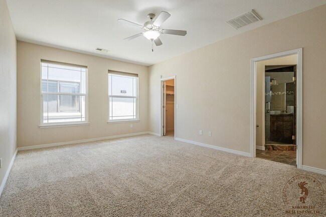 Foto del edificio - 672 Muirfield Drive