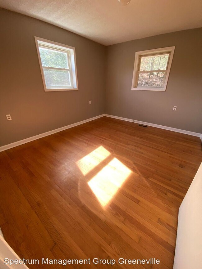 Building Photo - 4 br, 1 bath House - 230 Preacher Laws Rd