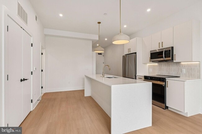 Photo - 30 W Allens Ln Apartment