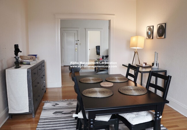 Building Photo - 11 Alton Pl