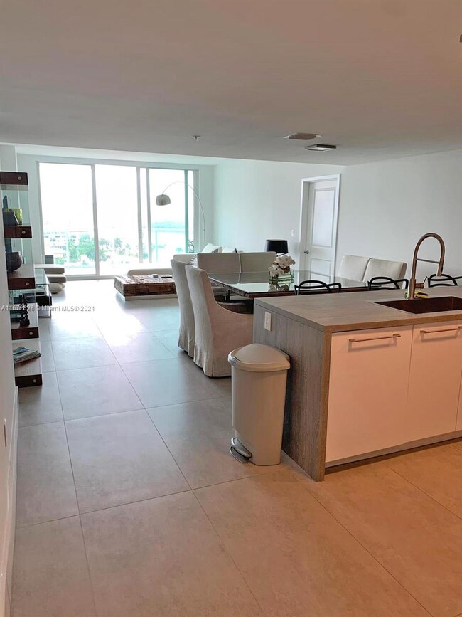 Foto del edificio - 400 Sunny Isles Blvd