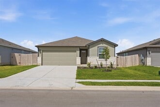 Building Photo - 121 Honey Bee Rd