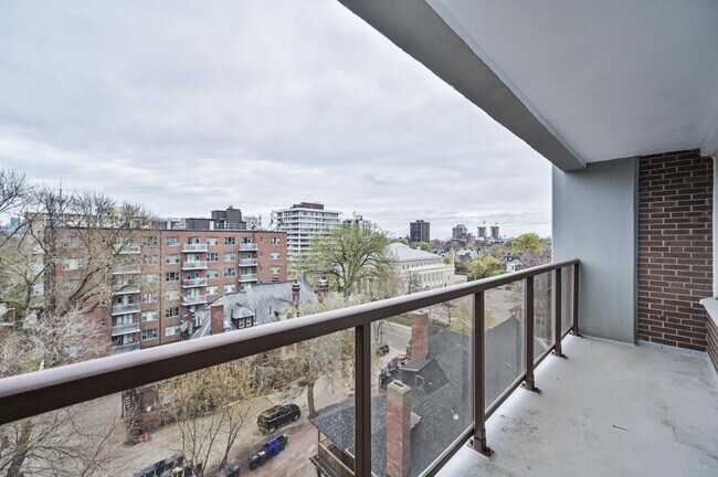 Photo du bâtiment - 250 St George St