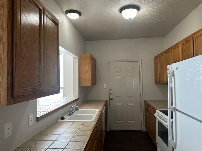 Foto del edificio - 220 Sandstone Drive AB