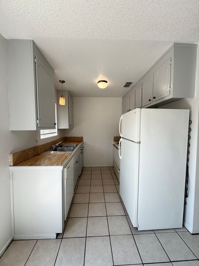 Foto del edificio - MO558