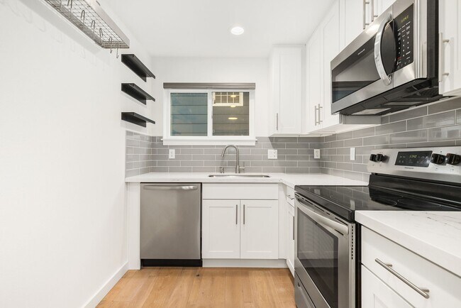 Foto del edificio - Newer 2 Bedroom Home in the Phinney Area