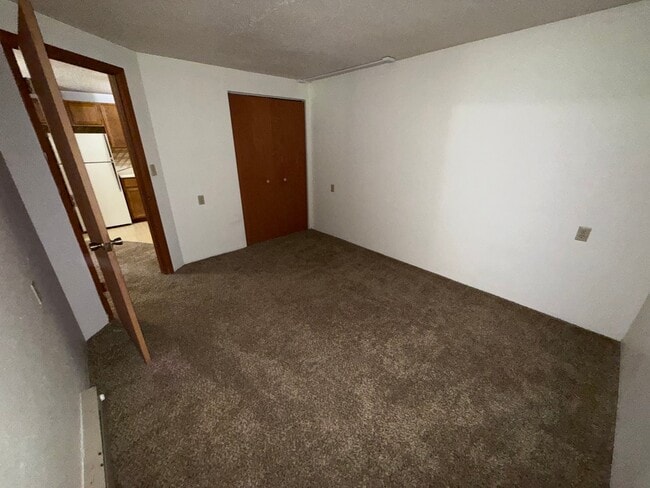Building Photo - 224 Halsey St