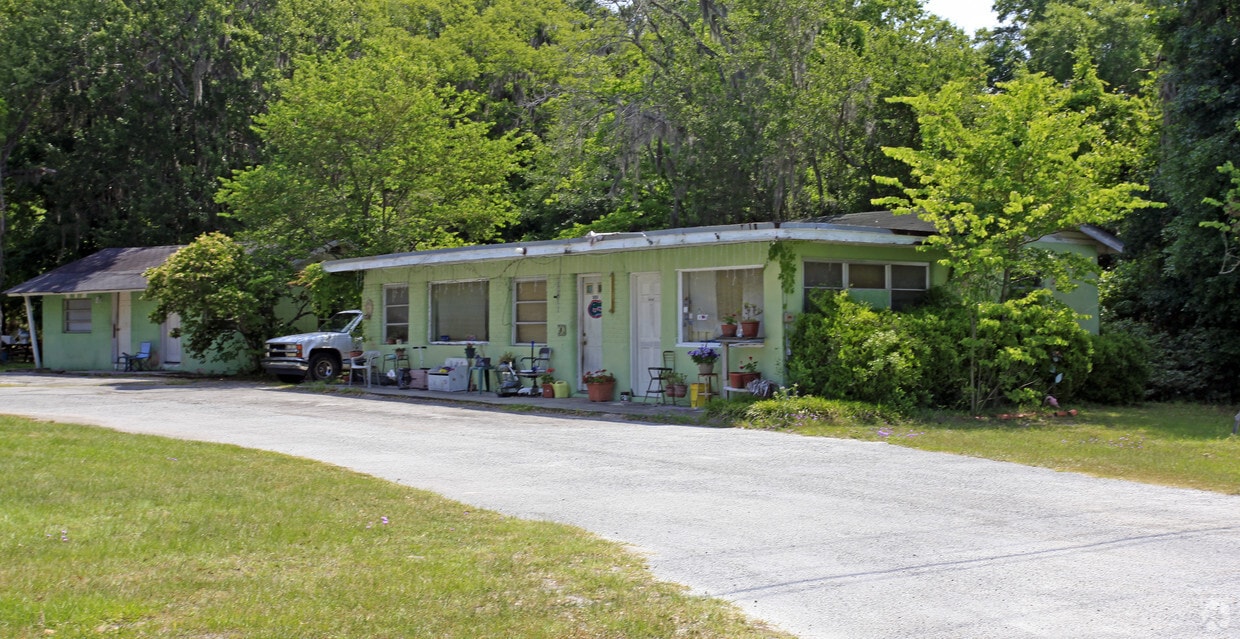 Primary Photo - 3575 S Us Highway 441