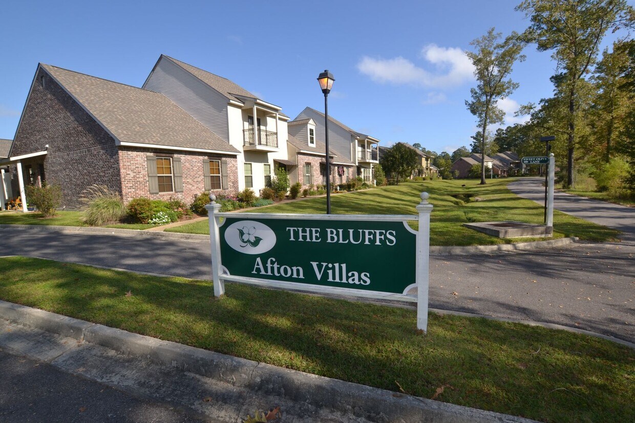 Primary Photo - Afton Villas on The Bluffs in St Francisvi...