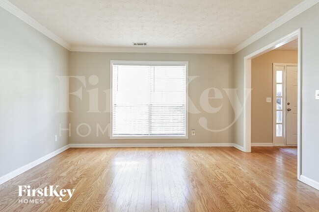 Foto del edificio - 2964 Shady Woods Cir