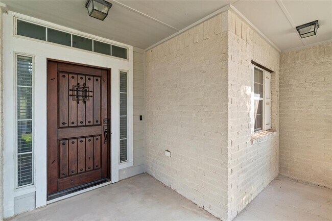 Building Photo - 14621 Ginseng Cove