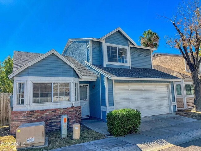 Building Photo - 3 Bedroom Single Family Home in Phoenix