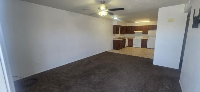 Photo - 590 W 18th Ave (Apache Junction, AZ) Apartment