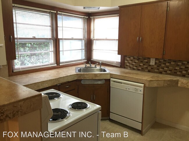 Foto del edificio - 8888 SW Cashmur Ln