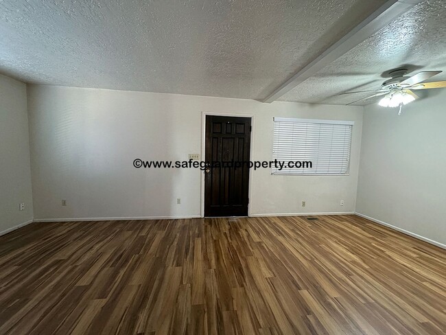 Foto del edificio - Spacious Holladay 3 Bedroom Duplex with 2-...